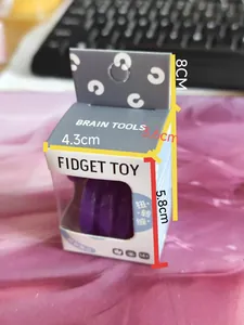 Vue macro détaillée de la boîte de jeu fidget incluant des cotes précises