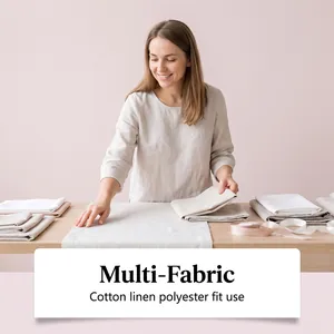 Détail de divers tissus en coton et lin montrant la douceur du soin textile