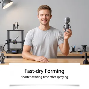 Hochglanz-Finish auf einer 3D-gedruckten Modellfigur nach Verwendung des Schnelltrocknungssprays