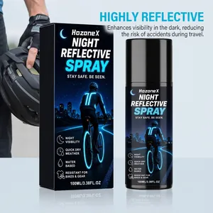 HozoneX Nachtreflecterende spray voor fietsers, inclusief fles en winkelverpakking.