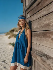 Robe de plage bleue dos nu avec décolleté en V profond en coton et lin pour les vacances