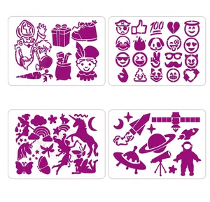 Set di 4 stencil per disegno in plastica viola con temi fata, spazio ed emoji