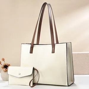 Gedetailleerde weergave van de gebroken witte PU-leren shopper en bijpassende pouch set