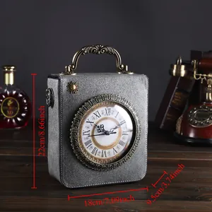 Detailansicht der silbernen Vintage-Uhrentasche mit Bronze-Griff und Maßen