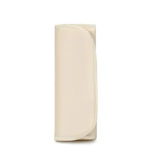Gefaltete minimalistische beige Wickelunterlage-Organizer für große Wickeltaschen