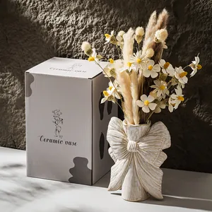 European Style White Ceramic Bow Knot Vase Luxury Creative Desktop Ornament For Hydroponics Dry Flower Arrangement Home Decor
