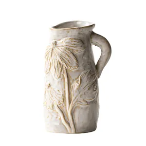 Vaso brocca in ceramica vintage stile francese con motivi floreali a rilievo decorativo