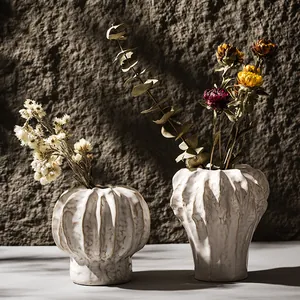 European Minimalist White Ceramic Vase Luxury Irregular Ribbed Texture Hydroponic Dried Flower Vase Home Art Desk Ornament