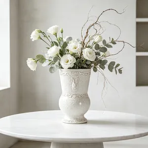 French Vintage White Ceramic Vase Embossed Rabbit Pattern European Baroque Relief Home Decor Flower Vase Desktop Ornament