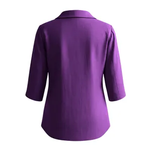 Vue arrière détaillée d'une chemise décontractée en coton et lin violet à manches 3/4.