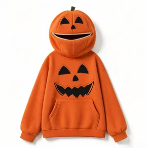 Vista dettagliata di una felpa con cappuccio a zucca di Halloween con zip sul cappuccio