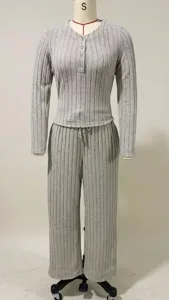 Ensemble de détente 2 pièces en maille côtelée avec haut manches longues et pantalon large