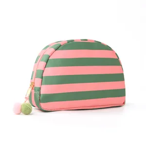 Trousse de maquillage rayée rose et verte forme coquillage pochette voyage organisateur mignon