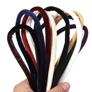 Detalles de cordón redondo de terciopelo colorido, ideal para accesorios de pelo y costura.