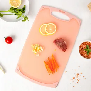 Wheat Straw Kitchen Cutting Board Anti-Slip Chopping Block Thick Plastic Board With Hanging Hole For Fruit Vegetable