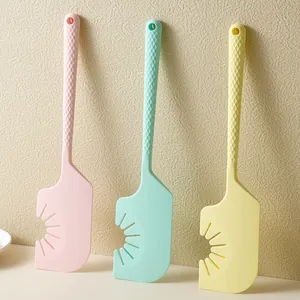 Multifunctional heat-resistant silicone spatulas for cream mixing and baking in pastel colors