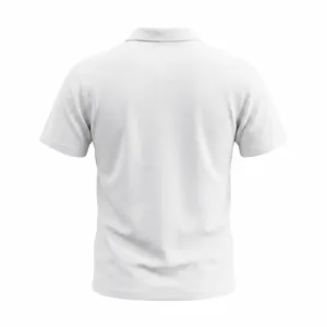 Vista posterior de polo de punto blanco texturizado con detalle de tejido gofrado