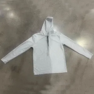 Felpa grigia da uomo con cappuccio in maglia a nido d'ape, mezza zip e coulisse