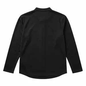 Gedetailleerd achteraanzicht van een zwart heren Henley-shirt met lange mouwen en zoom.