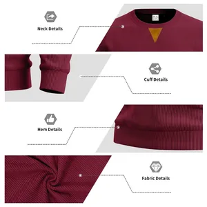Detailweergaven van bordeauxrode geribbelde sweatshirt met nek, mouwen en stofstructuur.