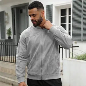 Chaqueta bomber de ante sintético gris premium para hombre con cuello alto y zip