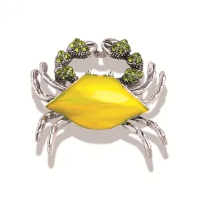 Western Style Alloy Rhinestone Crab Brooch Drip Oil Enamel Pin For Women Animal Shape Fashion Jewelry Accessory