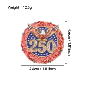 Detalle del broche conmemorativo del águila patriótica del 250 aniversario de EE. UU.