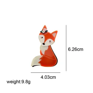 Detailed size view of the cute acrylic fox brooch showing precise weight and dimensions