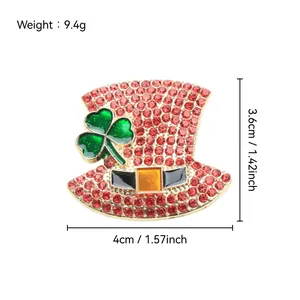 Kleeblatt-Hut-Brosche mit roten Strasssteinen und 4x3,6 cm Größenangabe für Damen-Accessoires