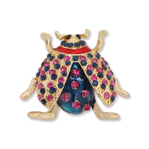 Sprankelende lieveheersbeestje broche met kleurrijke kristallen voor de damesmode