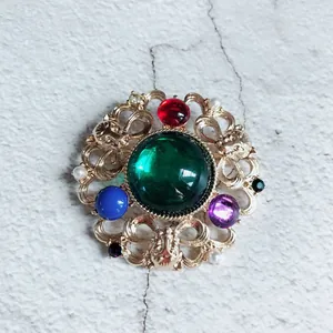 Vintage Baroque style luxury crown brooch with colorful rhinestones and pearls detail