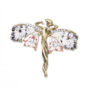 Vintage Franse emaille engel vlinder broche met kristallen en gouden afwerking.
