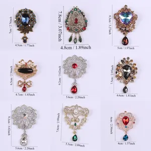 Guide des tailles détaillé pour broches de luxe style vintage avec mesures.
