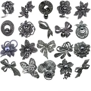 Vintage Legierung Schwarz Künstliche Perle Strass Brosche Pin für Damen Retro Schleife Blume Schmetterling Kleidung Zubehör