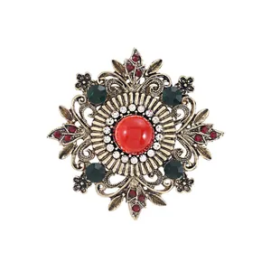 Broche vintage de style palais en alliage avec pierres rouges et vertes