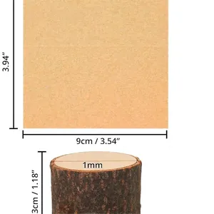 Vista de cerca con las dimensiones exactas de la nota de madera y la base de tronco