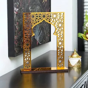 Ornamento de Escritorio Estilo Étnico Medio Oriente Espejo Dorado Acrílico Base Madera Diseño Geométrico Luna Calada Islámica