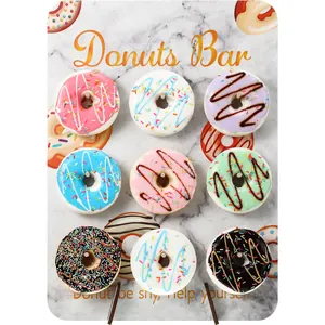 Tablero decorativo de madera para exhibir donuts con nueve clavijas para fiestas y bodas