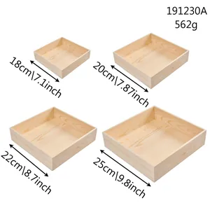 Detailansicht quadratischer Kiefernholz-Boxen mit Größenangaben von 18 bis 25 cm.