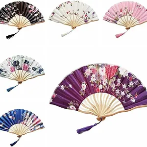 Éventail Pliant en Satin de Soie Style Chinois Avec Cadre en Bambou Et Gland Éventail à Main Floral Élégant Pour Décoration