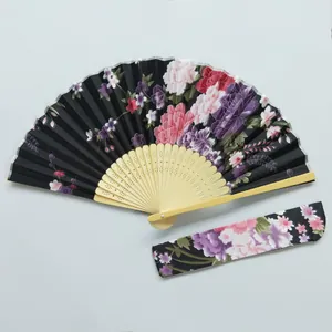 Abanico plegable japonés de satén con funda de almacenamiento floral para mujer