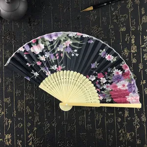 Abanico Plegable Estilo Chino Antiguo Con Varillas De Bambú Talladas Tela De Satén Estampado Floral Para Hanfu Accesorio De Foto