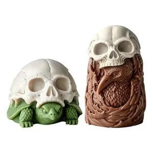 Halloween Deko-Set aus Harz mit Totenkopf-Schildkröte und Rabenfigur für Party
