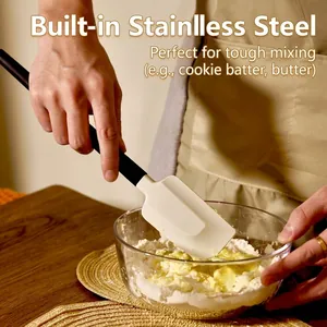 Hitzebeständiger Teigschaber aus Silikon mit Edelstahlkern zum Mischen von Butter.