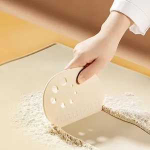 Raspador de Masa de PP Grado Alimenticio Con Escala de Medida Blanco Roto Herramienta de Plástico para Crema y Corte de Masa Cocina