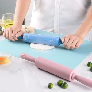 Large heat-resistant silicone kneading mat with rolling pin for home kitchen baking tools