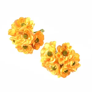 Künstliche orangefarbene Gänseblümchen-Sträuße für Girlanden- und Geschenkbox-Deko.
