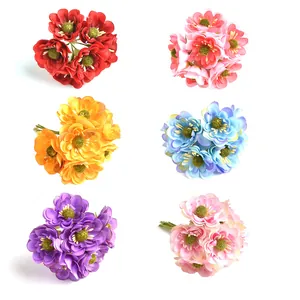 Set mit 6 bunten künstlichen Gänseblümchen für DIY-Haarbänder und Geschenke