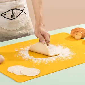Thick food-grade silicone kneading mat for non-stick baking and dough prep
