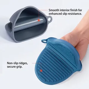 Heat-resistant thick silicone oven pinch grips with anti-slip texture for cooking